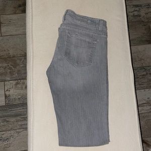Paige Jeans Benedict Canyon Gray stretchy